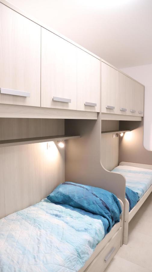Condominio Diana Est- Gemini Bibione Exteriör bild