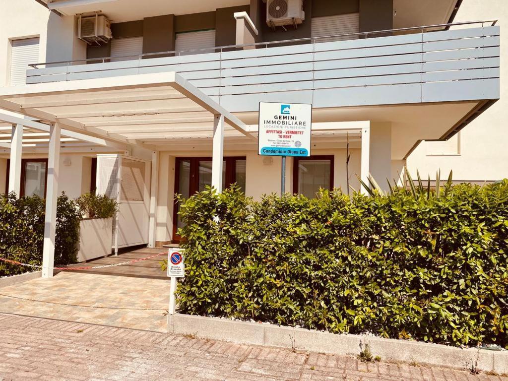 Condominio Diana Est- Gemini Bibione Exteriör bild